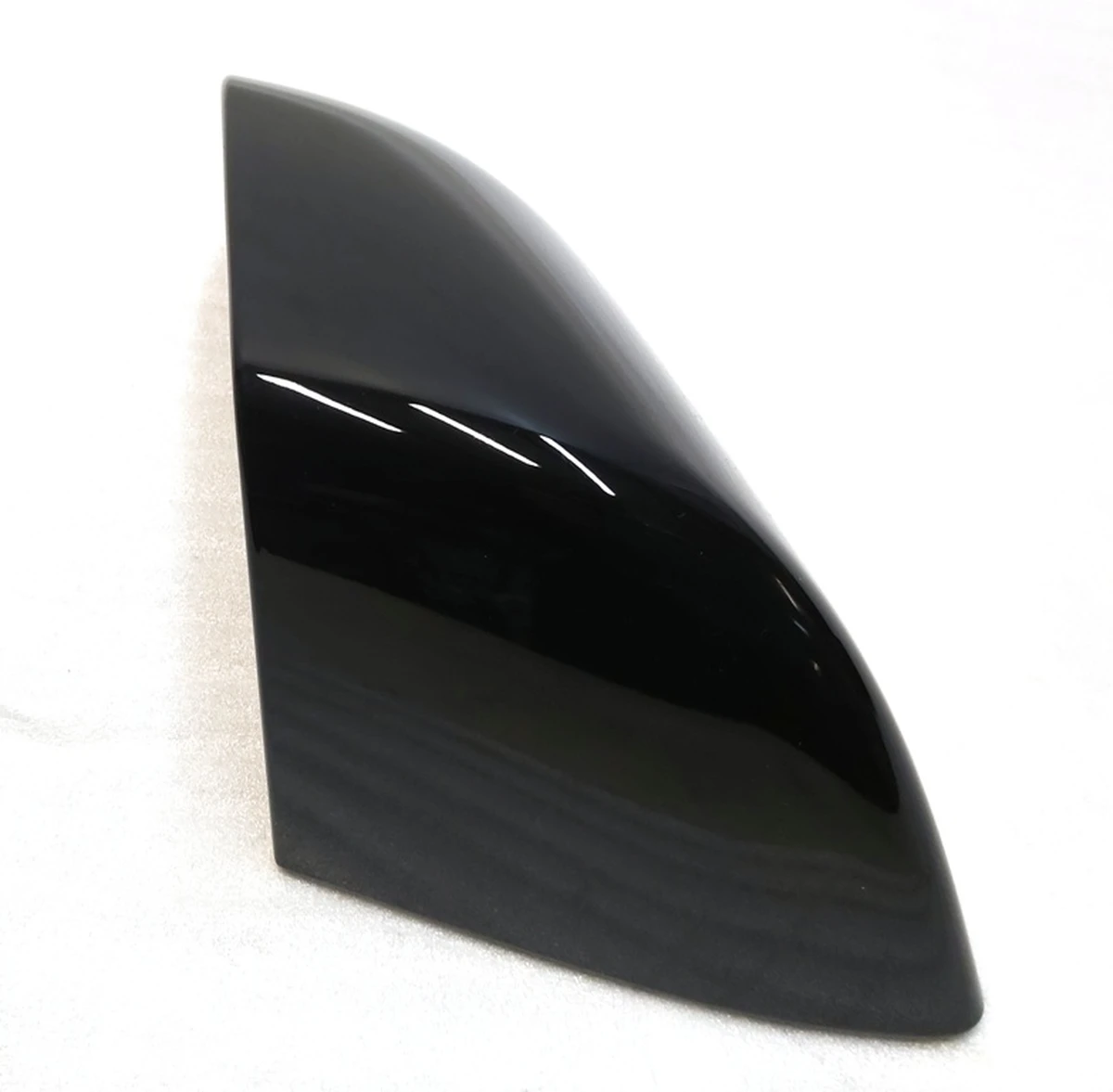 3 Накладка дзеркала зовнішнього лівого верхня (шкаралупа) PBSB Tesla Model 3 1092290-01-D