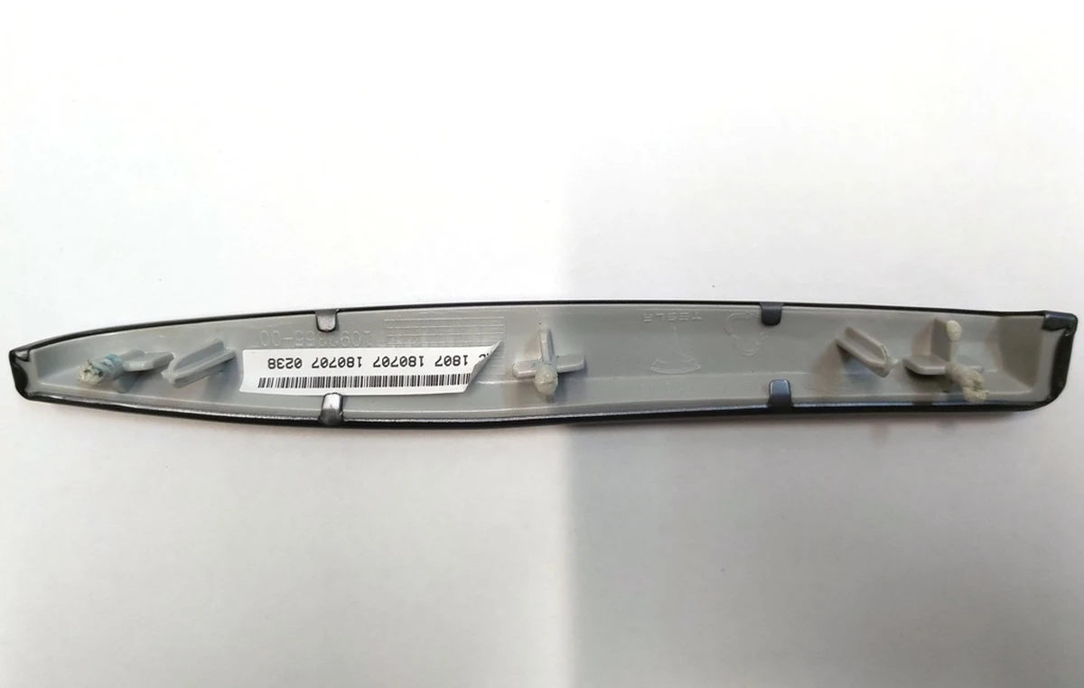 Молдинг GRAPHITE облицювання стійки C нижньої правої з пошкодженням Tesla model S REST 1051769-S2-F