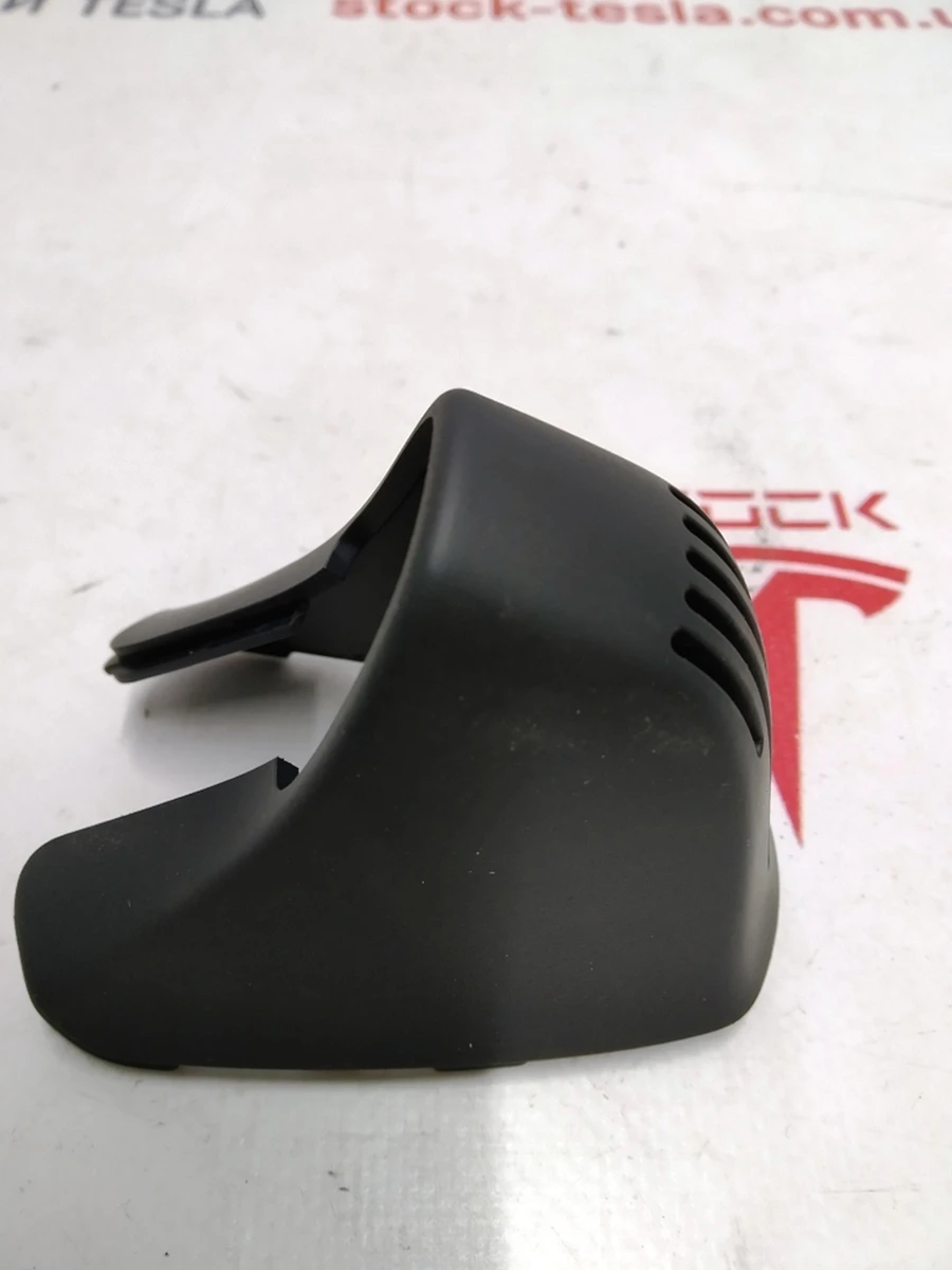 8 Облицовка кронштейна зеркала заднего вида нижняя Tesla model S REST 1092616-01-E