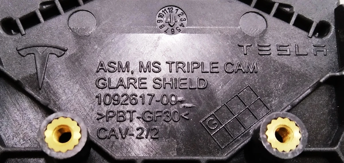 11 Панель кріплення камери TRIPLE Tesla S REST 1092617-00-G