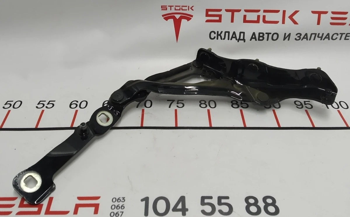 1 Петля крышки багажника левая PBSB Tesla Model 3 1092820-00-E