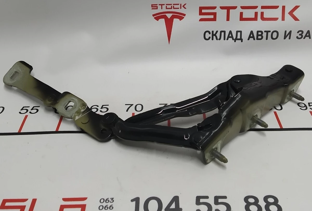 1 Петля кришки багажника ліва PBSB Tesla Model 3 1092820-00-E