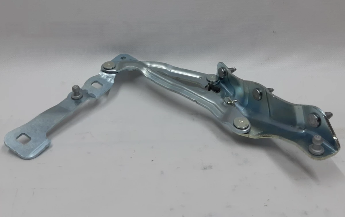 1 Петля крышки багажника левая Tesla Model 3 1092820-00-E