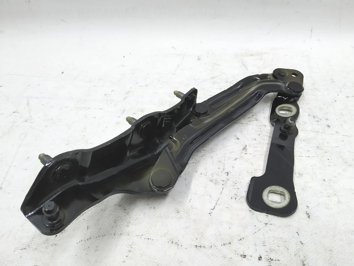 2 Петля крышки багажника правая PBSB Tesla Model 3 1092821-00-D