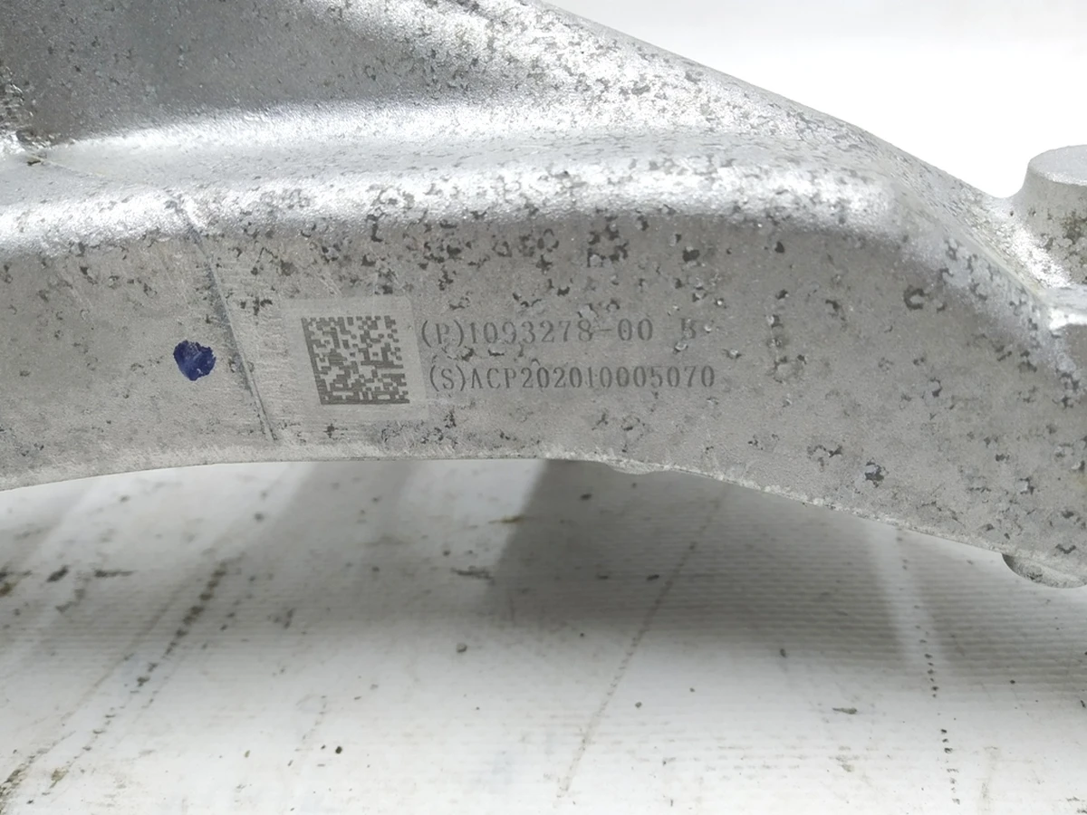 3 Кронштейн кріплення заднього мотора Tesla all models (кроме Model S, Model S REST, Model X) 1095337-00-D