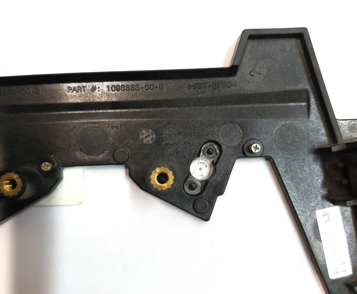 Кронштейн кріплення камери TRIPLE без пружинки Tesla model S REST 1093385-00-B