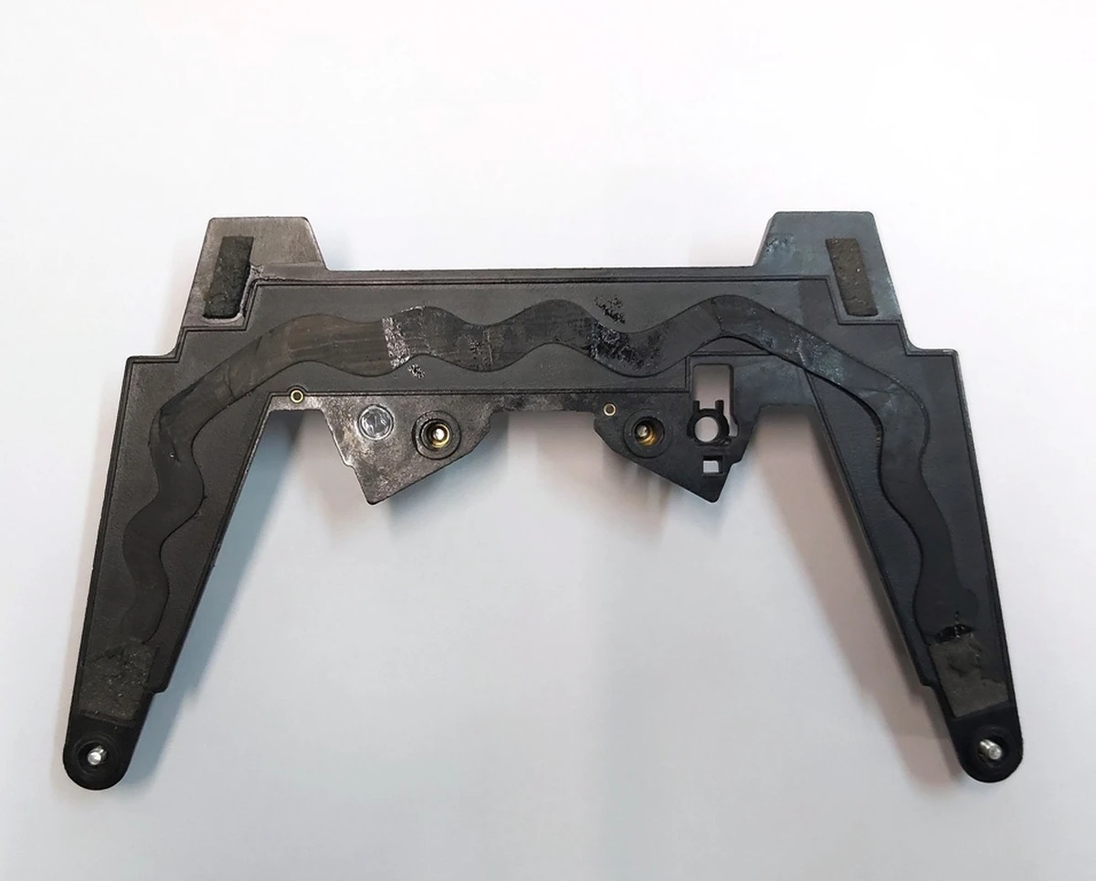 Кронштейн кріплення камери TRIPLE без датчика дощу Tesla model S REST 1093385-00-B