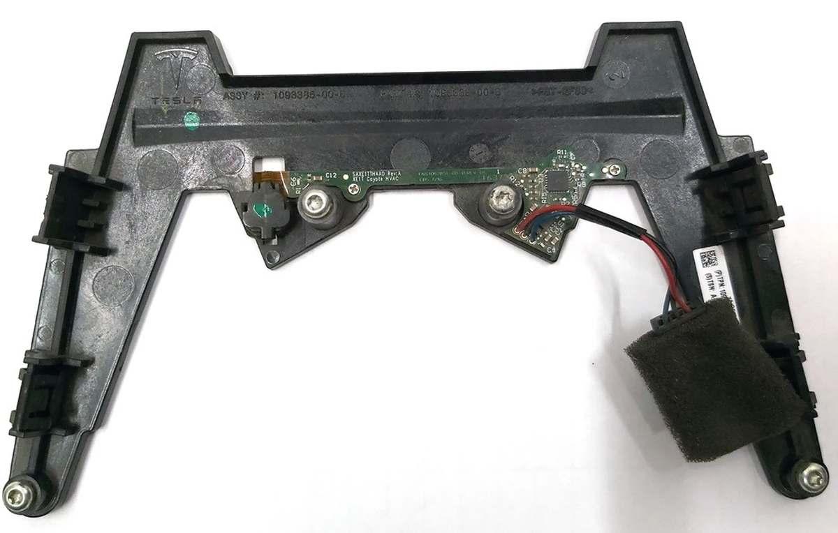 TRIPLE CAM RR VIEW MIRROR MOUNT PLATE WITH MODULE - SENSOR - RAIN (damaged) Tesla model S REST 1093385-00-B