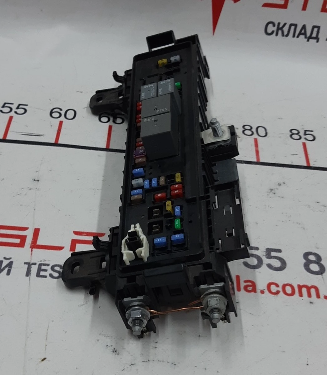 Блок предохранителей EFUSE Tesla model S REST 1094405-00-F