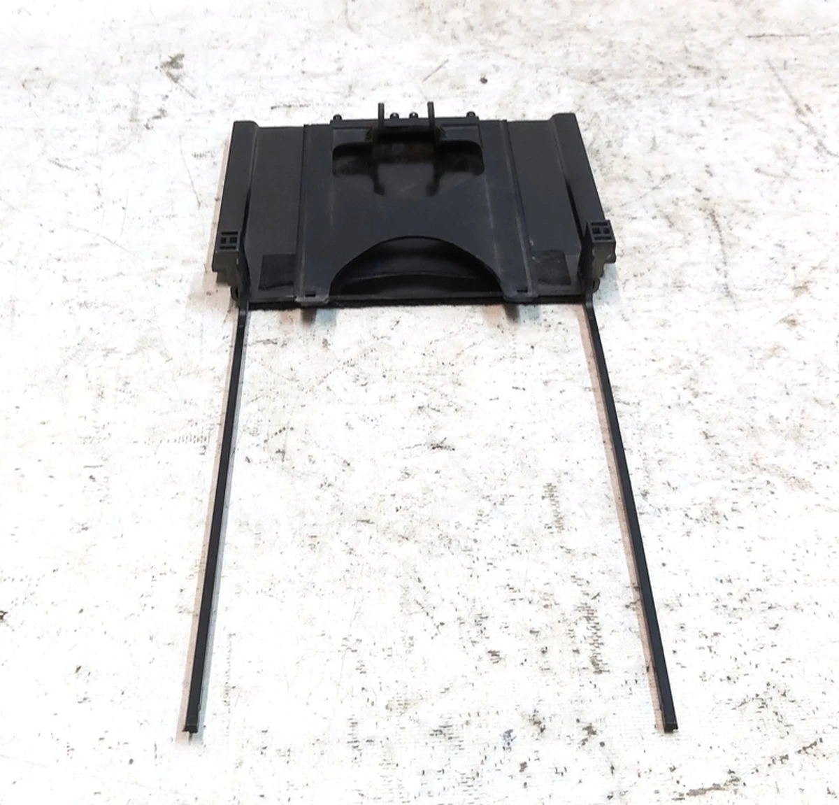 Салазки сидіння другого ряду одинарного верхня частина Tesla Model X 1094701-00-A