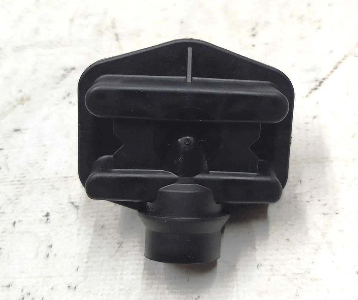 Main battery cooling system pipe adapter Tesla Model 3, Model Y 1094759-00-D
