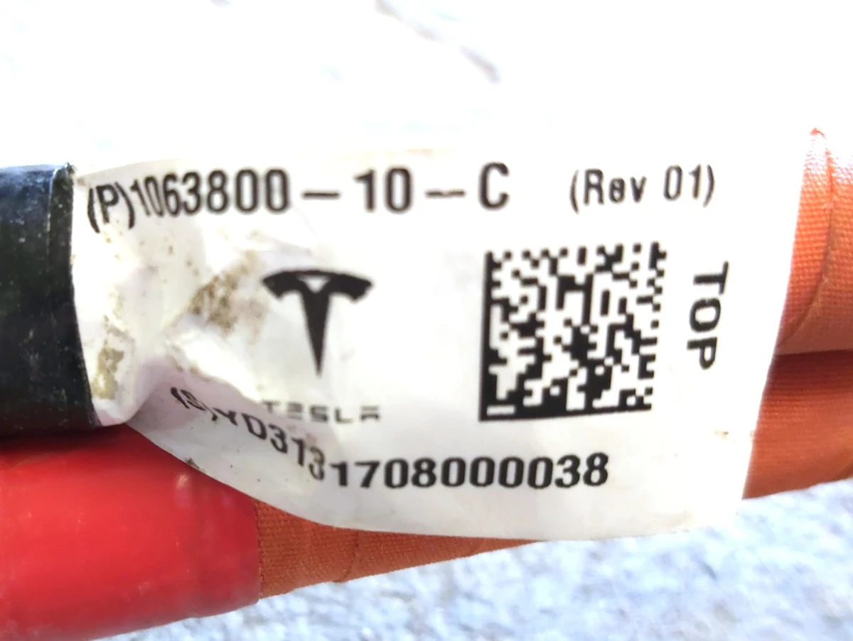 1 SPLITTER CABLE KIT,SMALL DRIVE,MX Rev01 Tesla model X 1095000-00-B