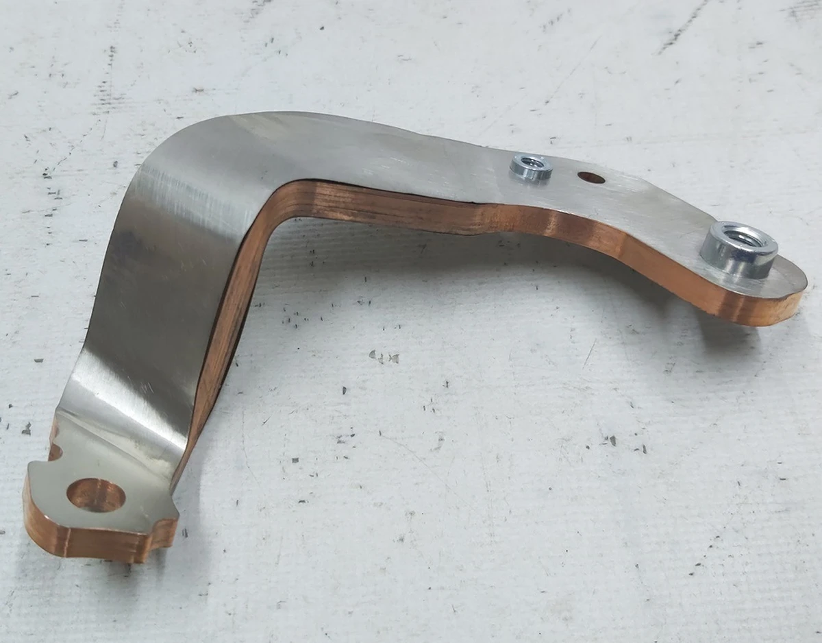 Шина високовольтна контактора заряджання основної батареї Tesla model 3 1095145-00-J