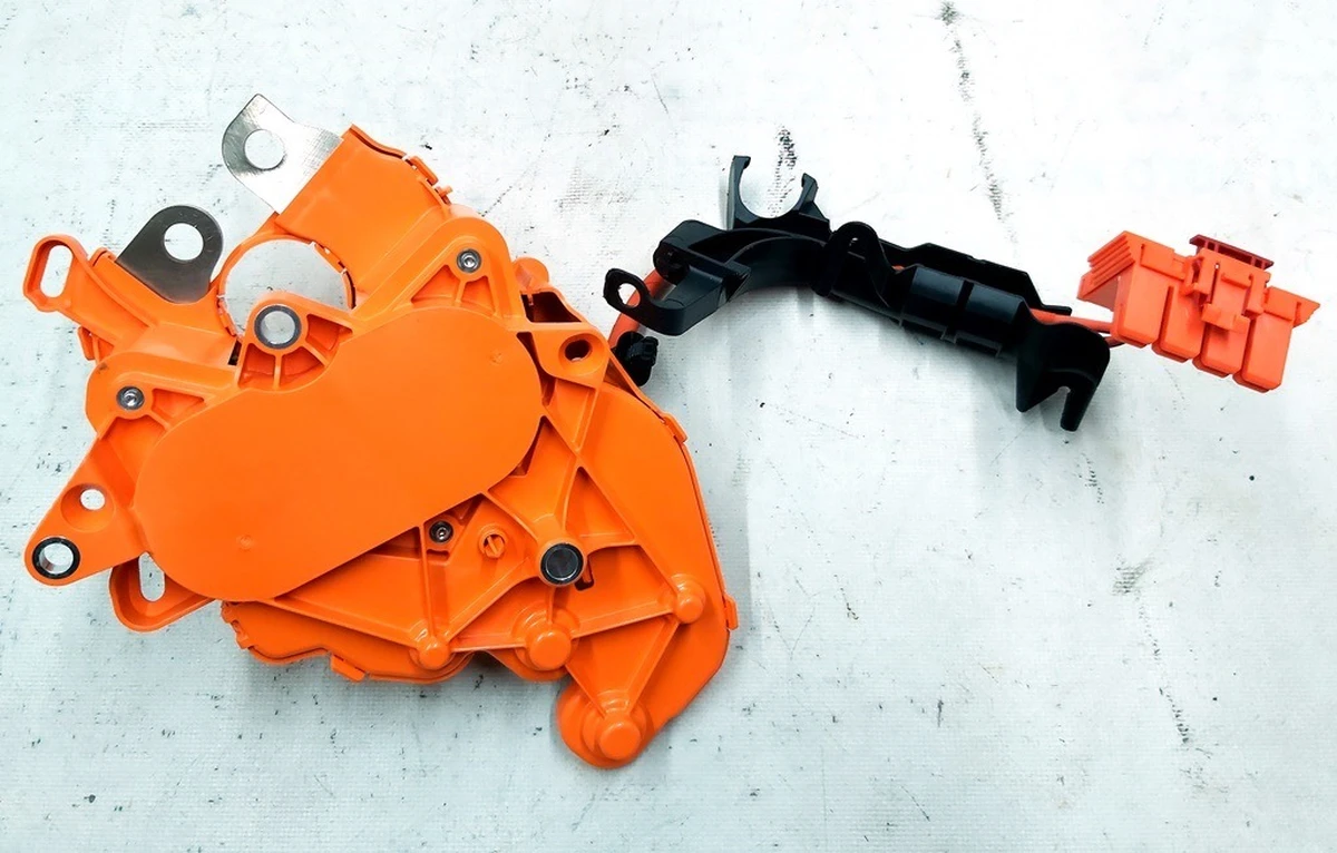 5 Контактор заряджання основної батареї здвоєний у зборі Tesla model 3 1118833-10-C