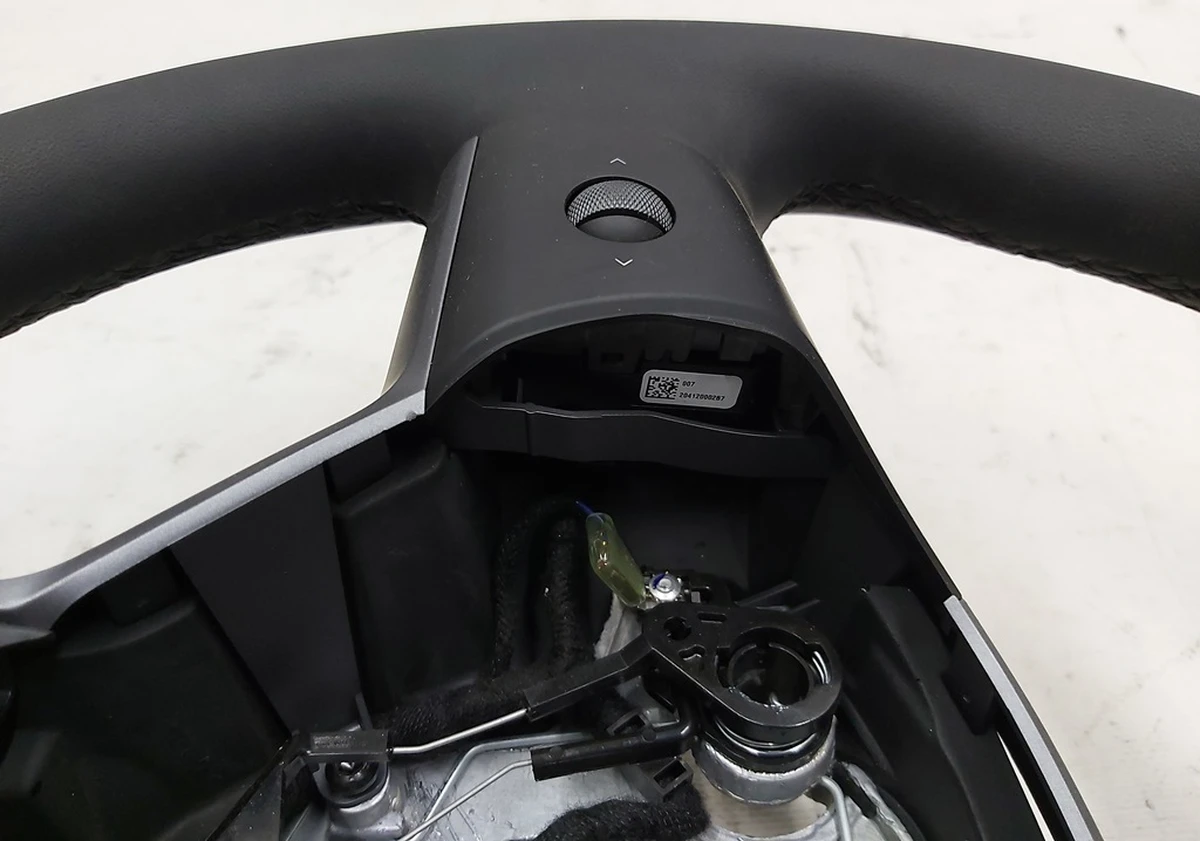 1 Колесо рульове в зборі PREMIUM без підігріву Tesla model 3 1095222-00-N