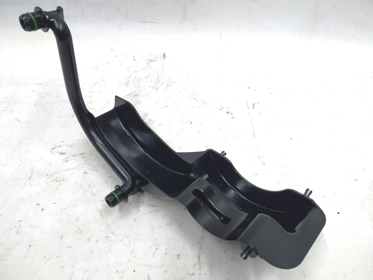 1 Маслопровод маслоотражатель редуктора мотора заднего Tesla model 3 1120970-00-F