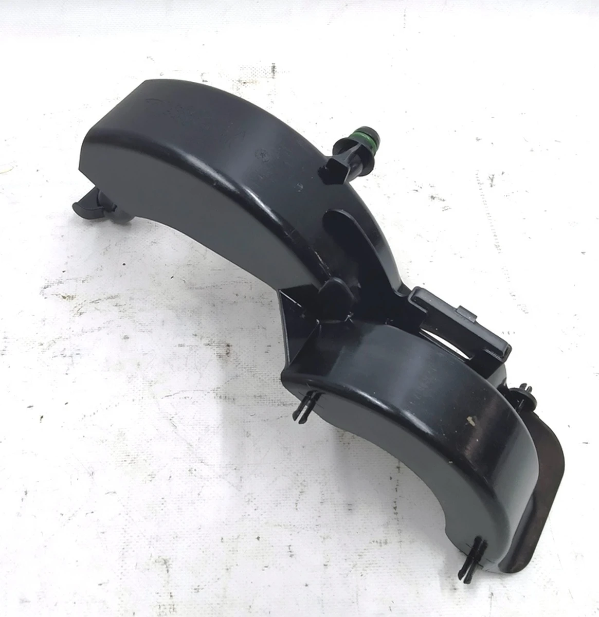 1 Маслопровод маслоотражатель редуктора мотора заднего Tesla model 3 1120970-00-F