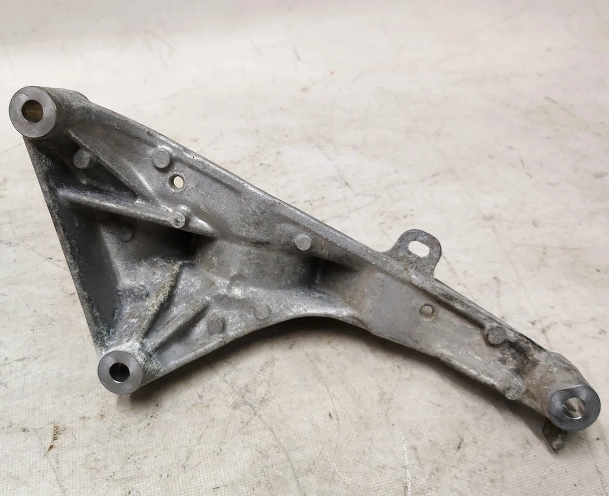 3 Кронштейн кріплення переднього мотора подушка лівий Tesla Model 3, Model 3 Jan 2024, Model Y 1095338-00-D