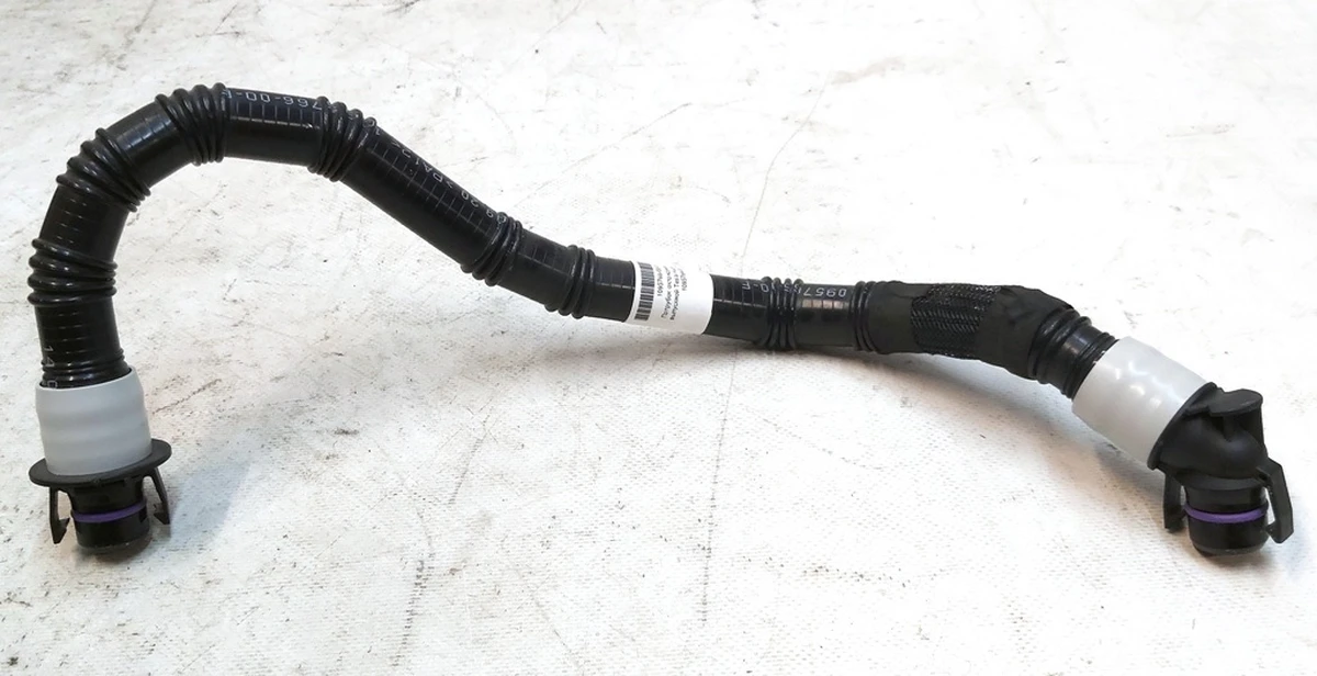 HOSE,OUTLET,PCS,Tesla model 3 model Y 1095766-00-F