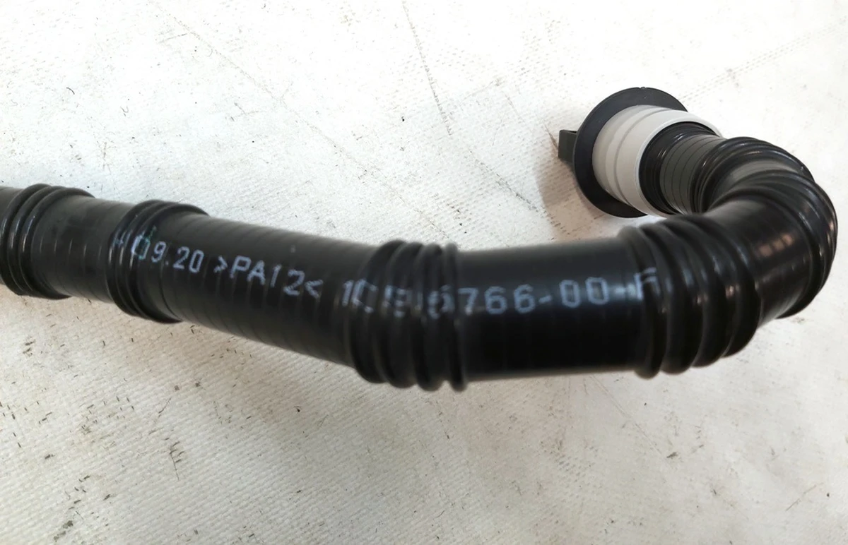 HOSE,OUTLET,PCS,Tesla model 3 model Y 1095766-00-F