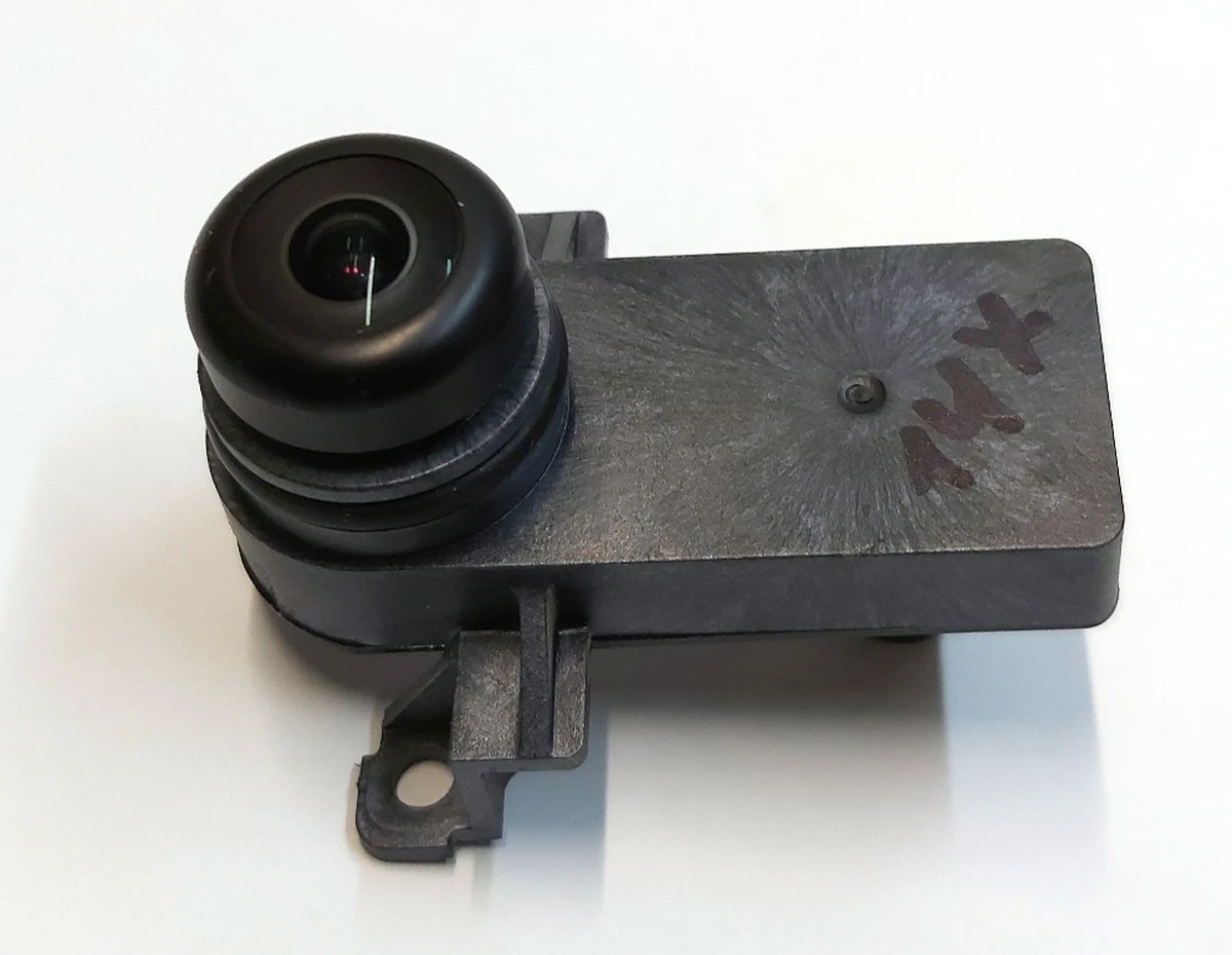 1 Rear view camera Tesla Model 3, Model Y 1095949-00-E