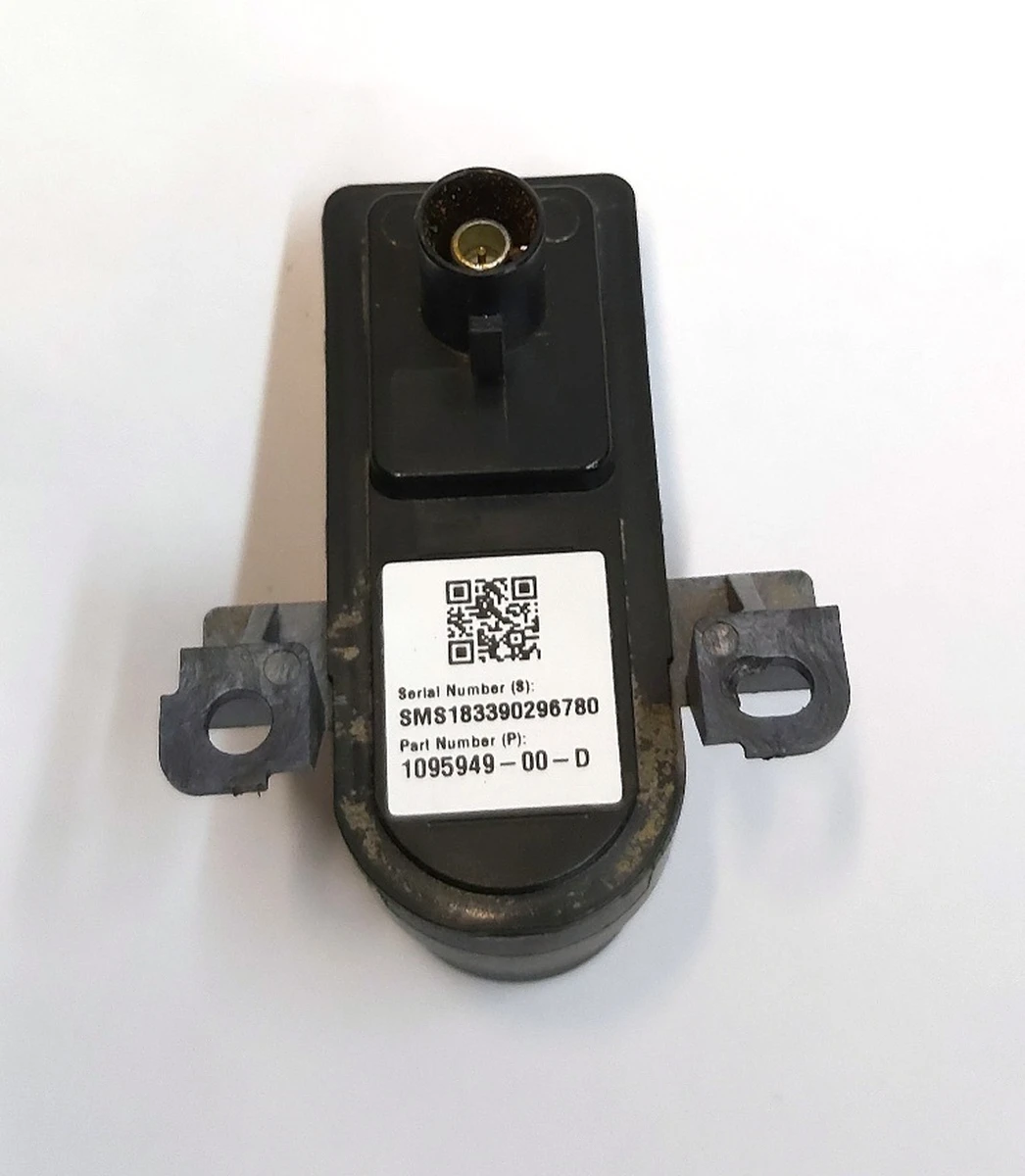 1 Rear view camera Tesla Model 3, Model Y 1095949-00-E