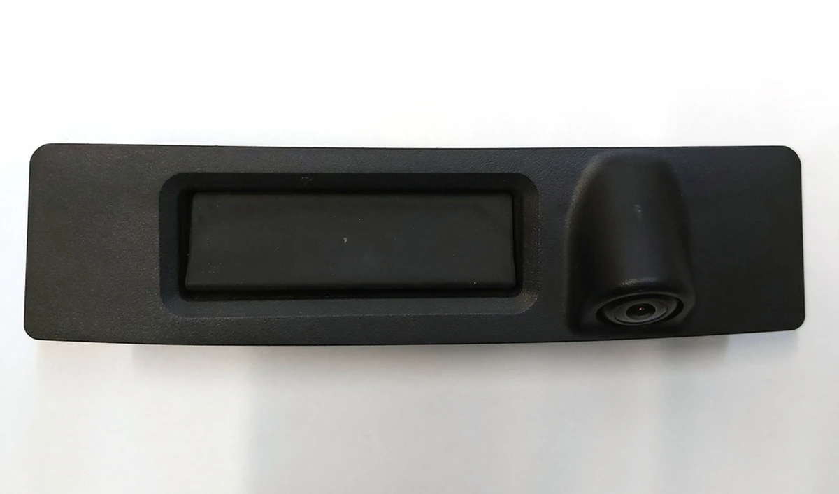 1 Кнопка открытия крышки багажника с камерой в сборе Tesla Model 3 1095949-00-E