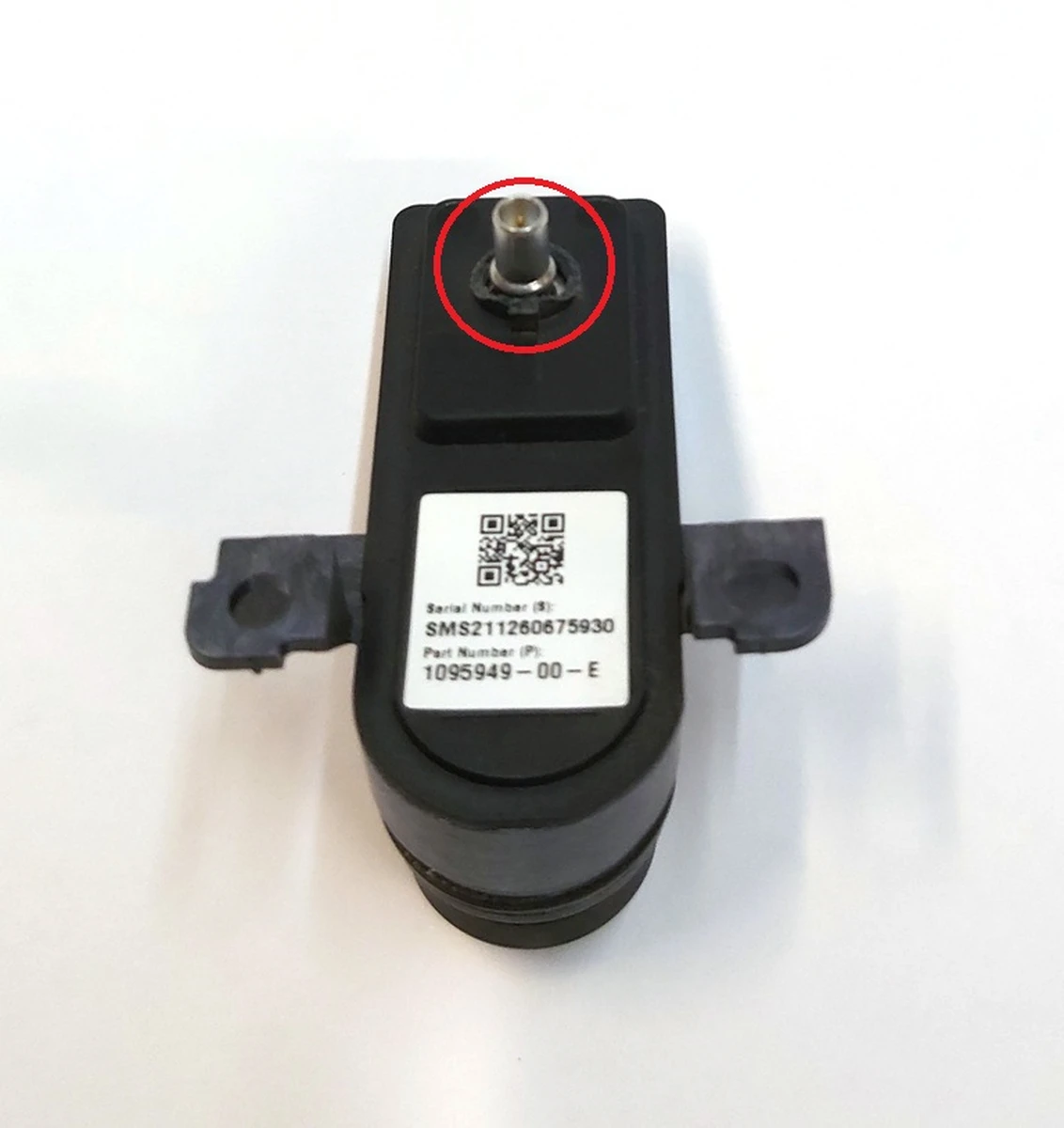 1 Камера заднего вида Tesla Model 3, Model Y 1095949-00-E