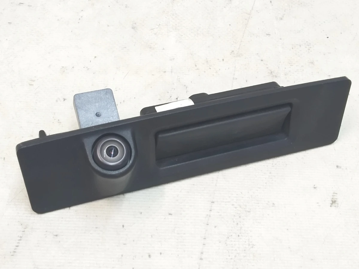 1 Trunk handle with camera assembly Tesla Model 3 1095949-00-E