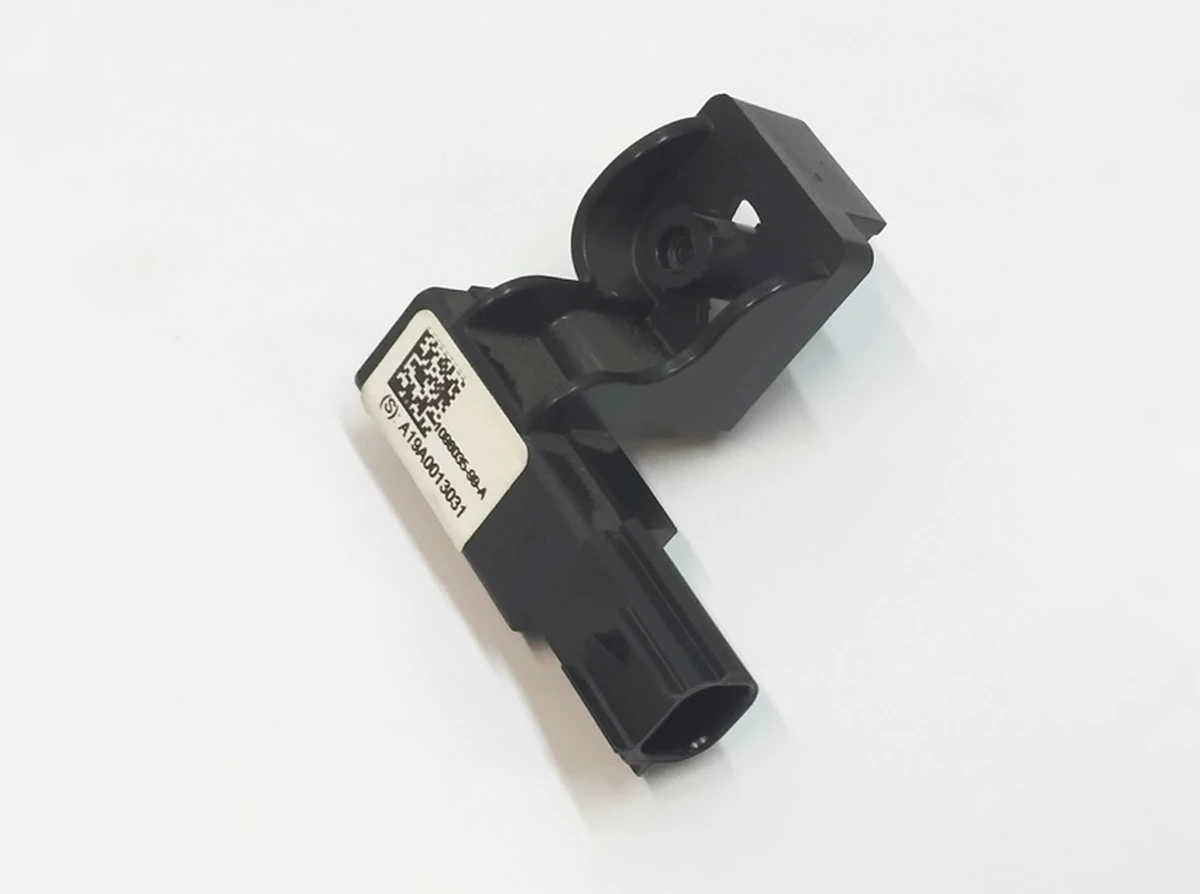 1 Seat track position sensor Tesla Model 3, Model Y 1096035-00-A