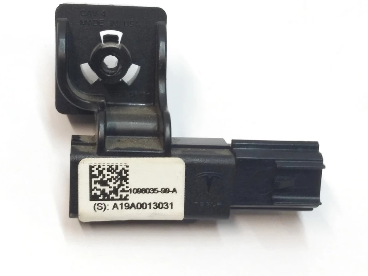 1 Seat track position sensor Tesla Model 3, Model Y 1096035-00-A
