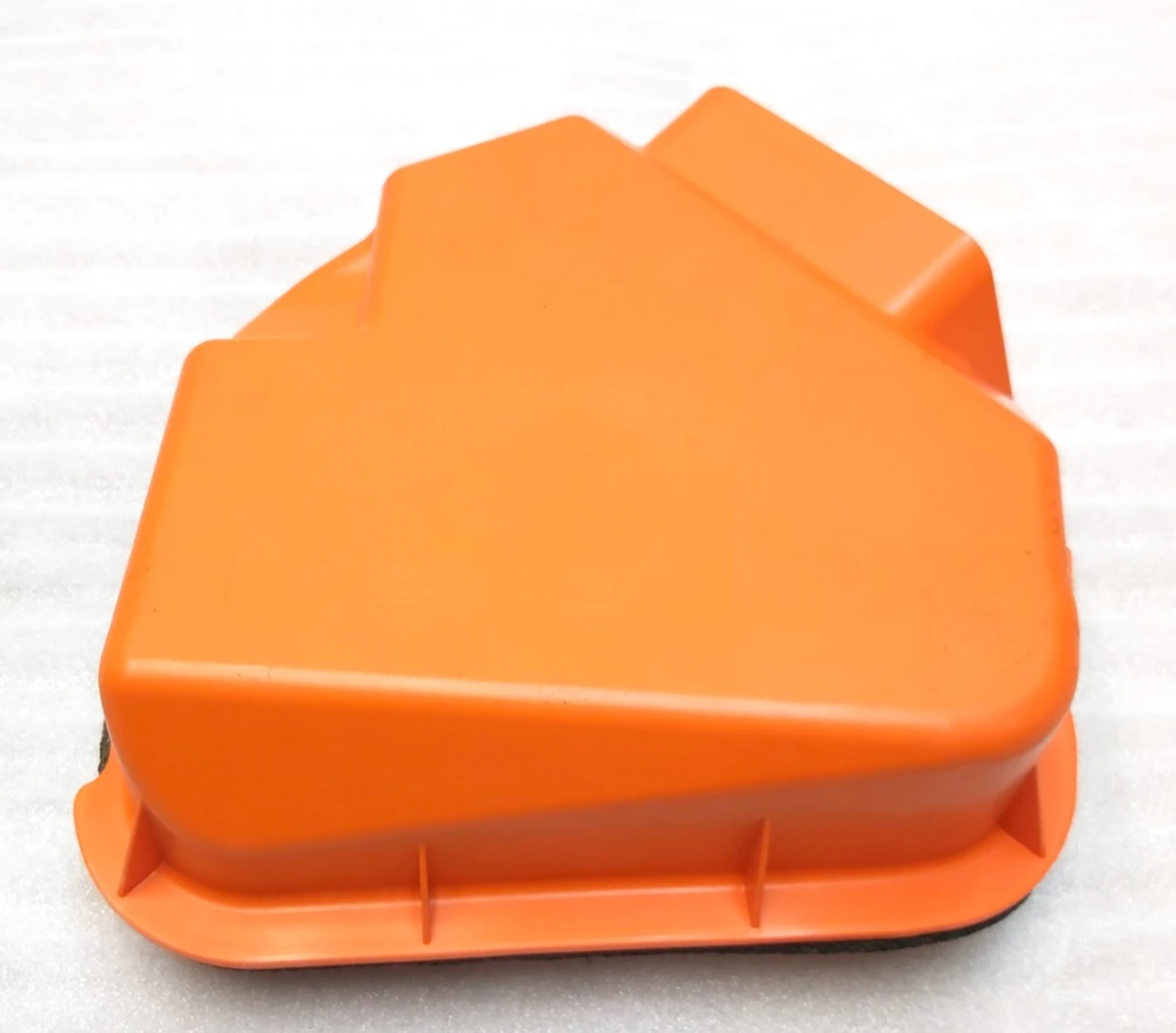 4 ASY,CLOSEOUT PNL,CP,M3,ALL REGIONS with damage Tesla model 3 1479255-00-B 1095565-00-C