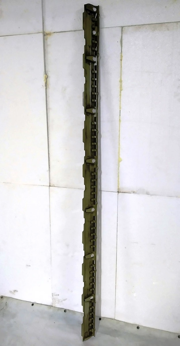 8 Накладка металлическая боковая левая правая батареи основной Tesla model S, model S REST, model X 1096346-01-A