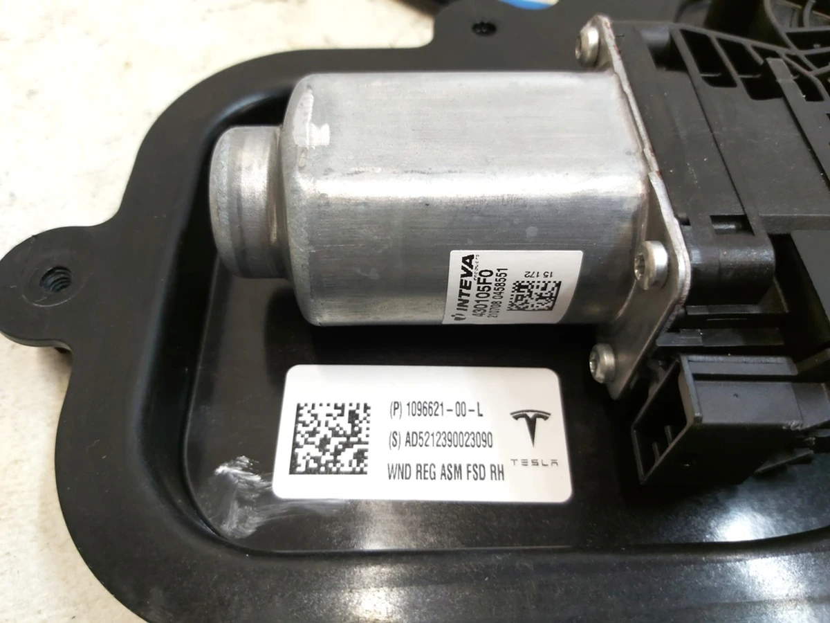 2 Склопідйомник передній правий Tesla model 3 1096621-00-L