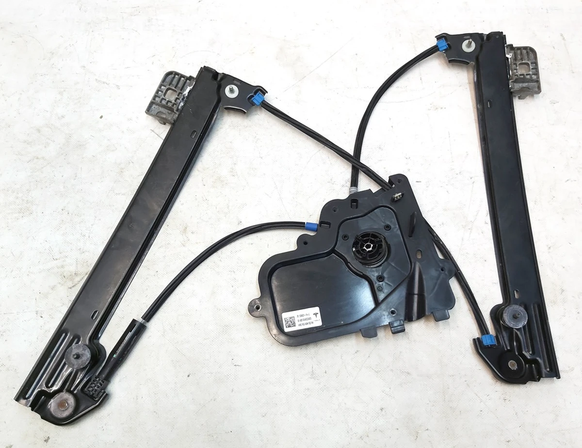 2 WINDOW REGULATOR - FRONT - RIGHT HAND without electric motor Tesla model 3 1096621-14-J