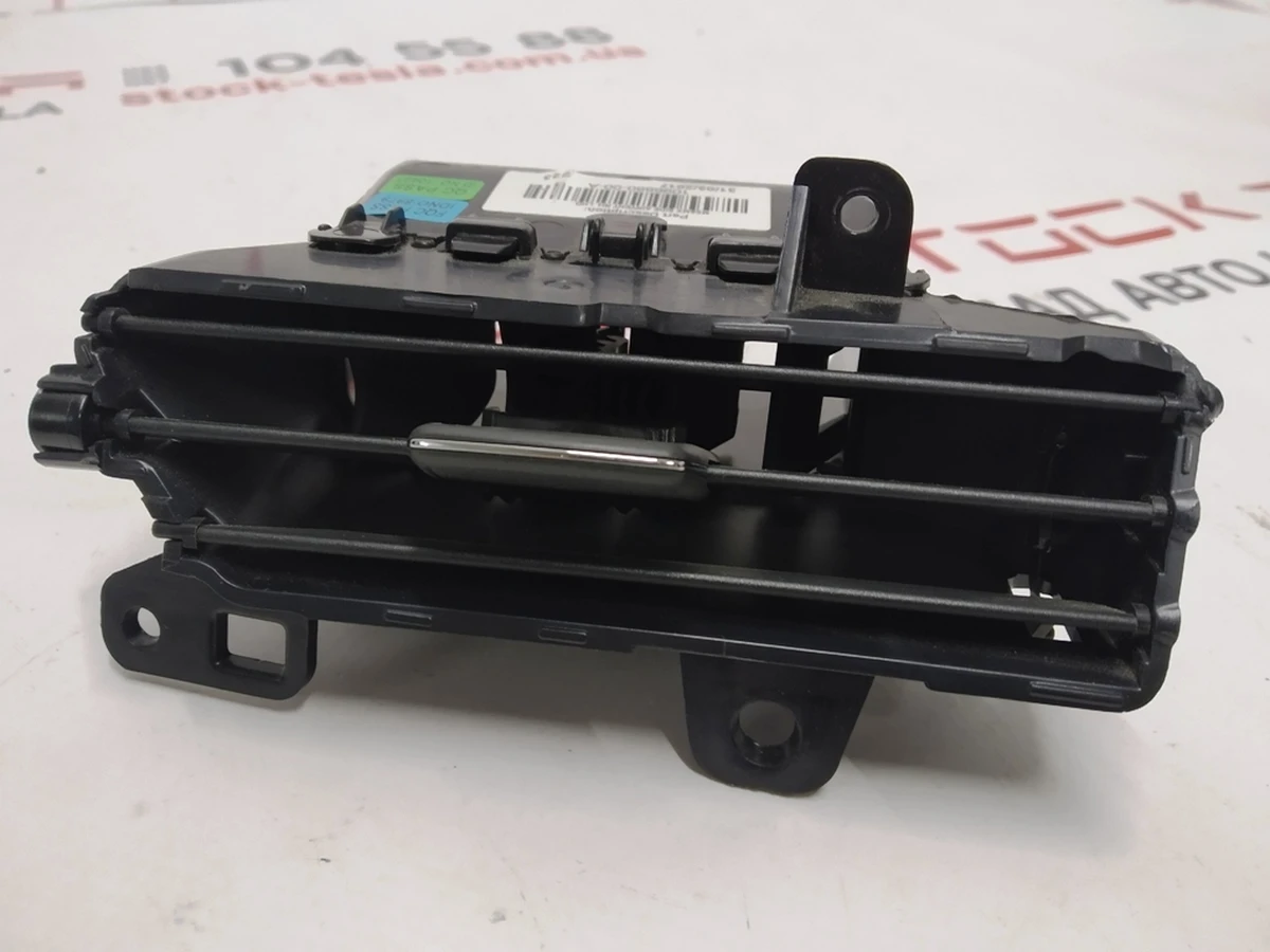 9 Повітропровід центральної панелі пасажирський правий Tesla model X S REST 1096880-00-B