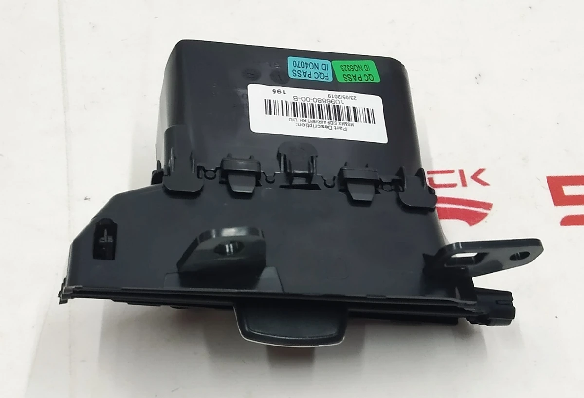 8 Повітропровід центральної панелі пасажирський правий Tesla model X, S, REST 1096880-00-B