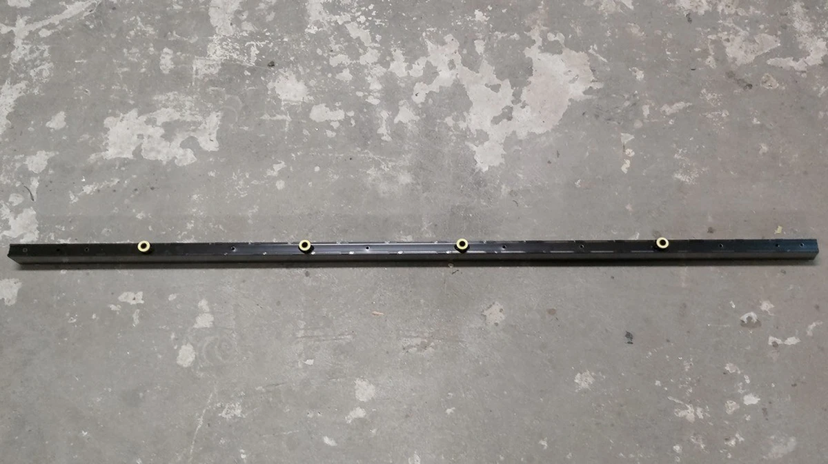 Central spacer for main battery housing assembly Tesla model 3 1104428-00-T