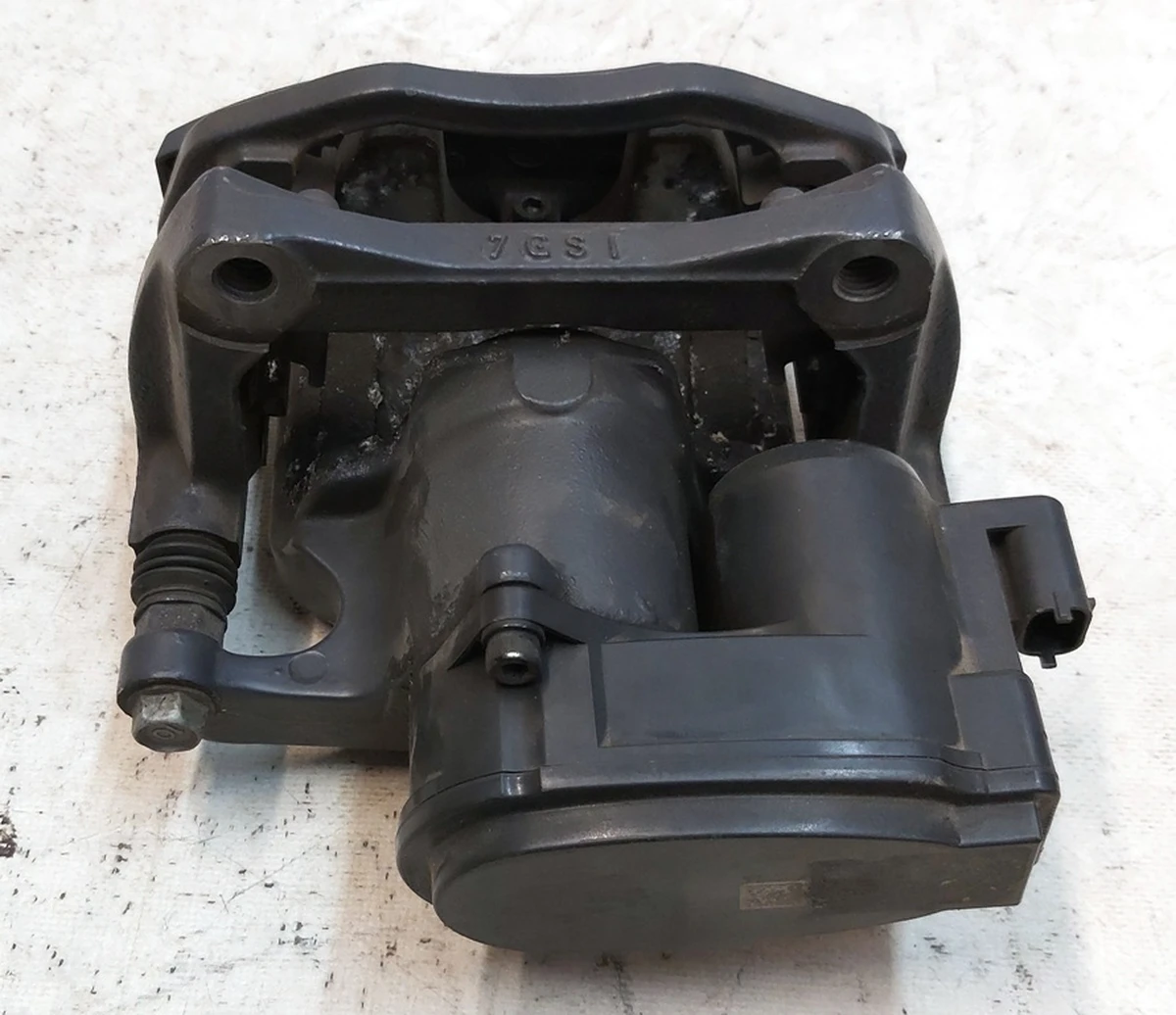 1 Супорт гальмівний задній правий MANDO без гальмівних колодок Tesla model S REST, model X 1078542-00-B