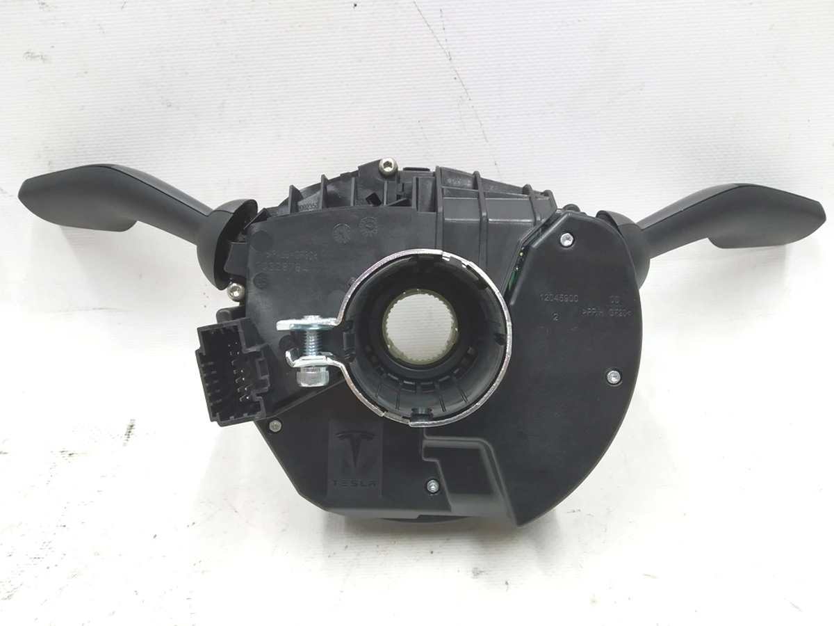 3 Модуль управления рулевой колонкой Tesla model 3 1097662-00-N