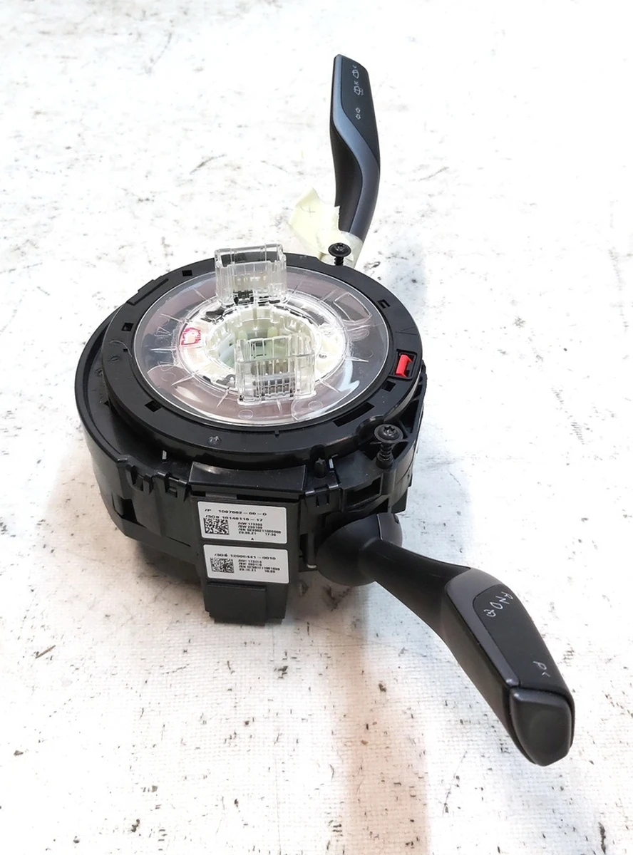 3 Модуль керування рульовою колонкою з пошкодженням Tesla model 3, model Y 1097662-00-O