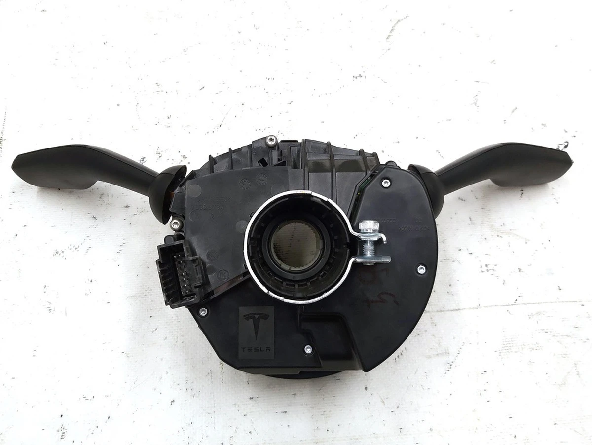 3 Модуль керування рульовою колонкою Tesla model 3, Tesla model Y 1097662-00-O