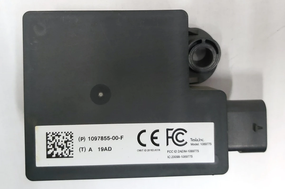 7 Блок Bluetooth Tesla model 3 1097855-00-H