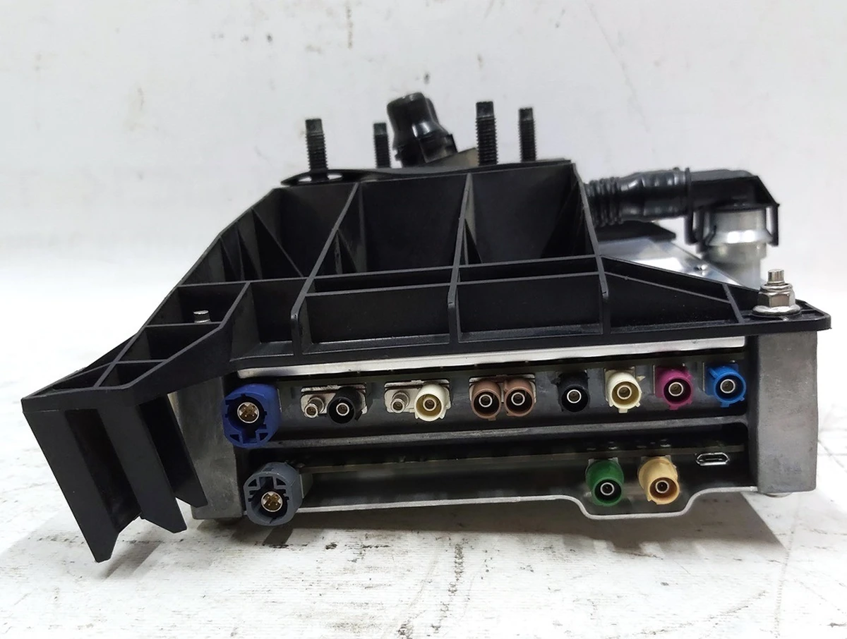 1 CAR,COMPUTER,MCU,ADAS,ASSY, REV01 Tesla Model 3 1098058-S0-M