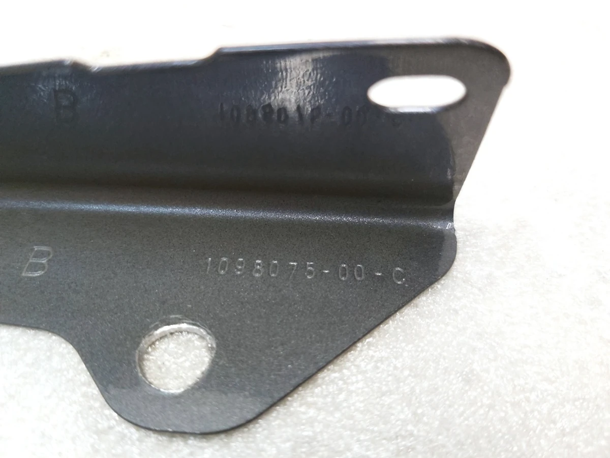 2 Табличка з VIN кодом під лобовим склом Tesla model 3 1006865-00-C 1107663-00-G