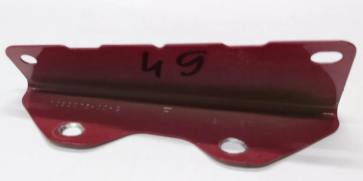 2 Табличка з VIN кодом під лобовим склом Tesla model 3 1006865-00-C