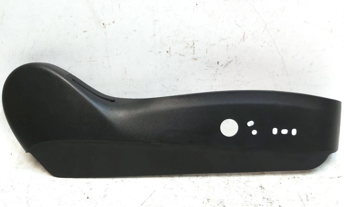 11 Накладка декоративна сидіння пасажира нижня права з пошкодженням Tesla model 3 1098349-00-F