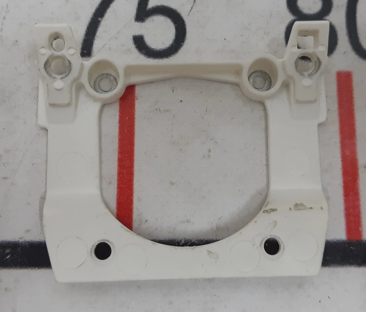 10 Кронштейн крепления зеркала заднего вида и камеры TRIPLE 2 Tesla model S REST 1098491-00-C