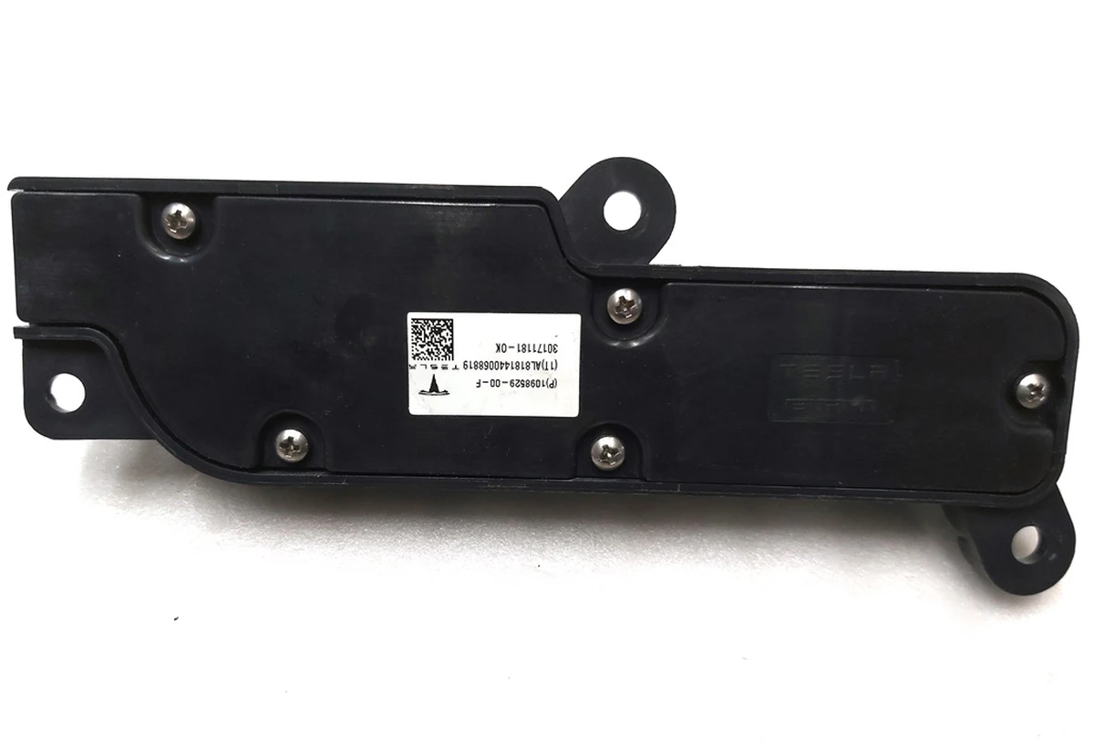 Блок регулировки положения водительского сиденья Tesla Model 3, Model Y 1098529-00-F
