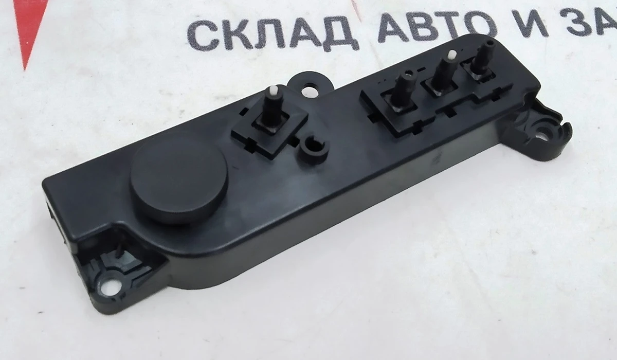 5 1st row 8way & lumbar switch - right hand drive - right hand Tesla Model 3, Model Y 1098530-00-F